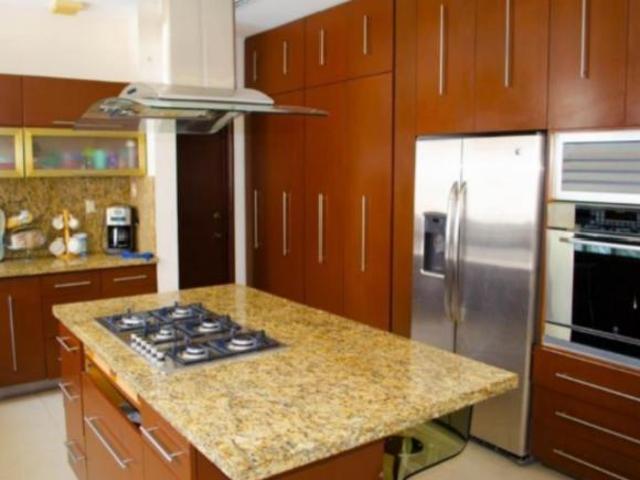 CASA EN VENTA EN JARDINES DEL CONTRY, GUADALAJARA, JALISCO