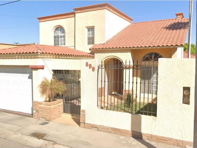 Casa en venta en Jardines del Lago, Mexicali, Baja California