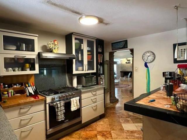 CASA EN VENTA EN JARDINES DEL MORAL, CALLE DEL PRADO