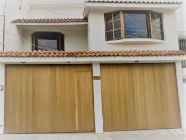 Casa en venta en Jardines del Moral, León, Guanajuato