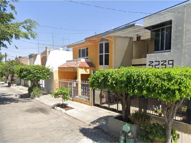 Casa en venta en Jardines del Nilo, Guadalajara, Jalisco