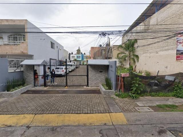 Casa en venta en Jardines El Sauz, Guadalajara, Jalisco