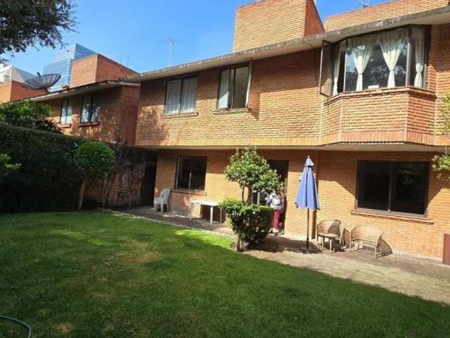Casa en venta en Jardines en Montaña