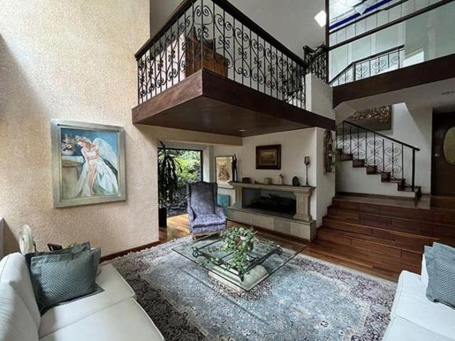 Casa en Venta en JARDINES EN LA MONTAÑA
