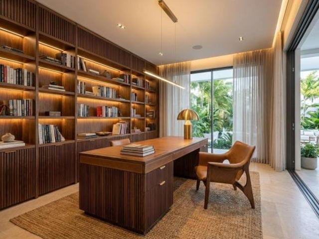 Casa en Venta en JARDINES VALLARTA Hermosa Cocina y Vestidores Amplios