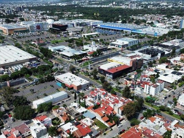 Casa en Venta en Jardines Vallarta, Ubicación Privilegiada