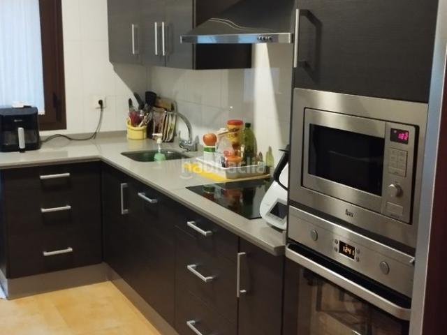 Casa en venta en Jerez de los Caballeros. Adosado Valle de Santa Ana. 3 dorm, gajaje. Amueblado. Casas Jerez de los.