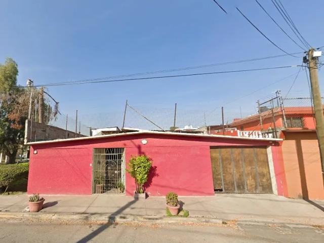 Casa en Venta en José María Morelos y Pavón, Coacalco de Berriozábal, México