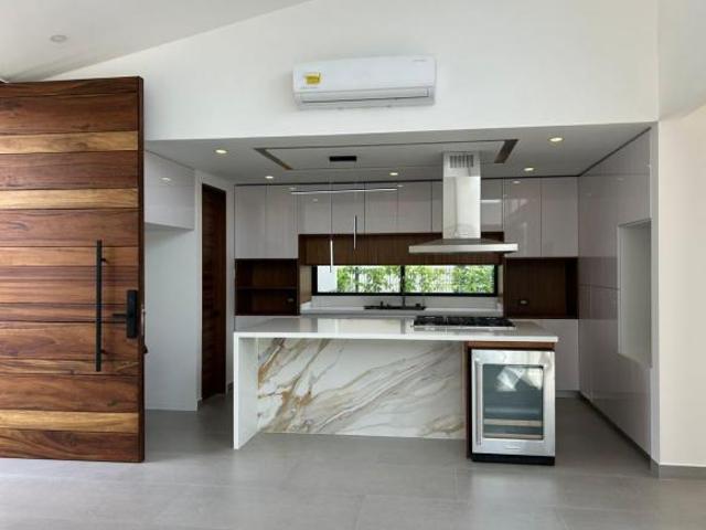 Casa en Venta en Karakal Nuevo Vallarta | Alberca Privada, Rooftop y 4 Recamaras