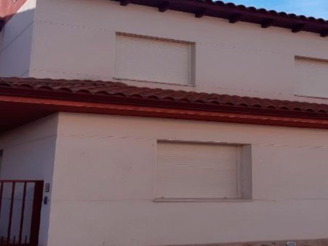 Casa en venta en Lucillos, Calle mirasierra 30