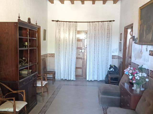 Casa en venta en Lucillos. LUCILLOS. CASA PALACIO en el centro del pueblo. Casas.