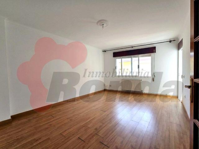 Casa en venta en Lugo, A Piriganlla Albeiros Garabolos. Amplitud, Luz y un Lienzo en Blanco Tu Gran Casa Independiente en Garabolos. Casas.