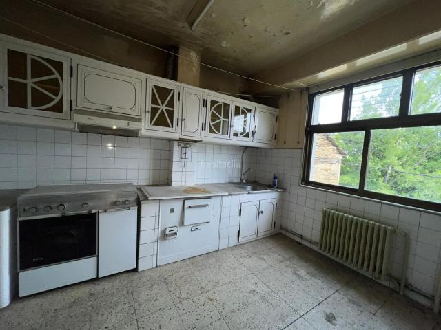 Casa en venta en Lugo, San Roque As Fontiñas. Se vende casa y finca en zona Ronda Fontiñas. Casas.