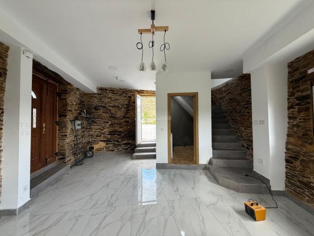Casa en venta en Lugo, Parroquias del Oeste. Casas.