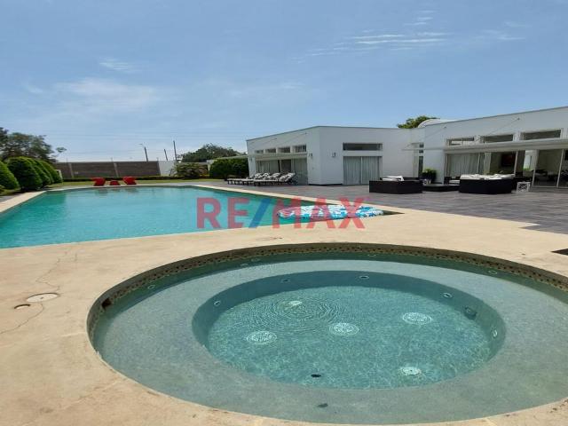 Casa En Venta En Lurin