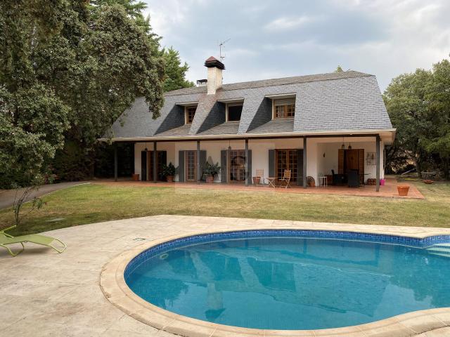 Casa en venta en la mejor urbanización de la sierra de Madrid Noroeste Mataespesa