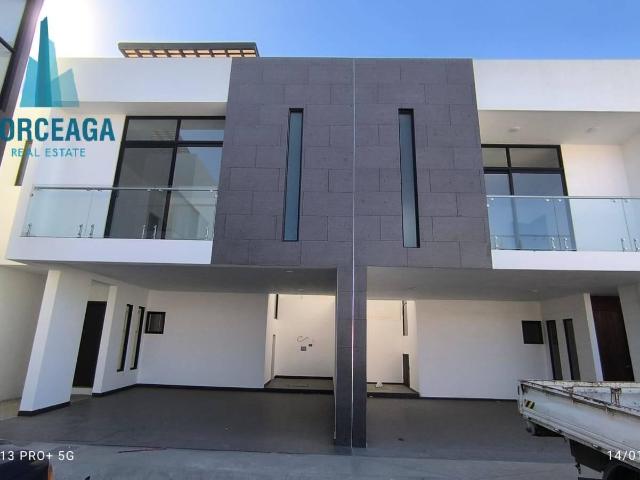 CASA EN VENTA EN LA MESA SOBRE LAS BRISAS
