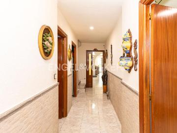 Casa en venta en La Moraleja, El Soto de la Moraleja. Acogedora vivienda para renovar en El Soto de La Moraleja. Casas La.