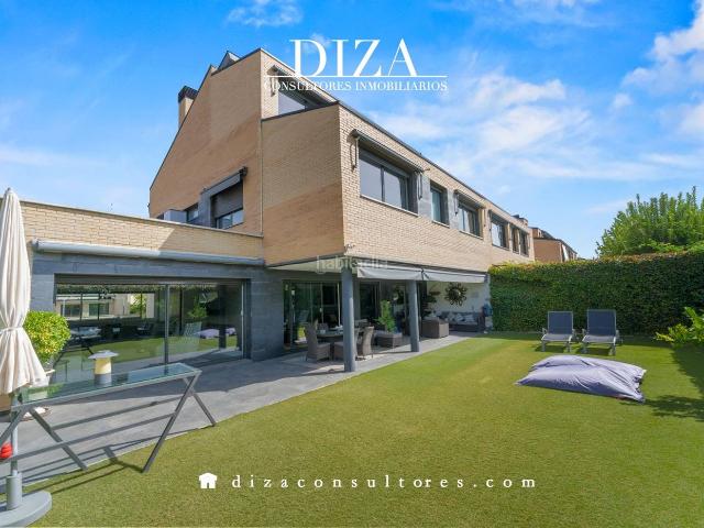 Casa en venta en La Moraleja, Encinar de los Reyes. Chalet familia en urbanización privada en la Moraleja. Casas La.