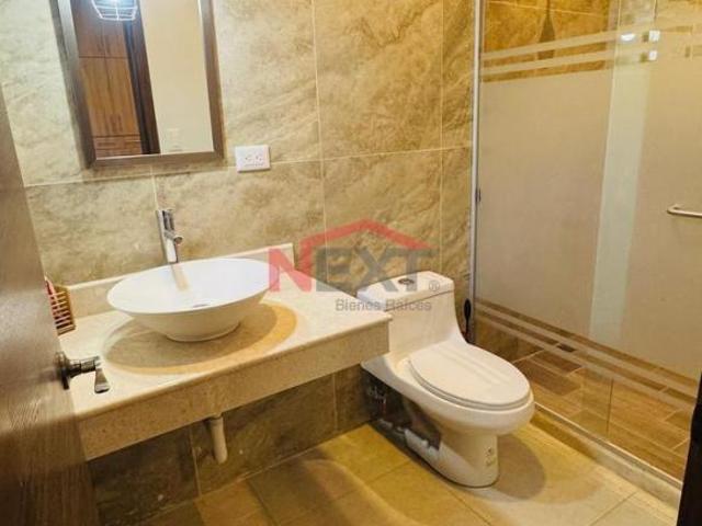 Casa en Venta en La Aurora | Terreno 600 m² | 3 Recámaras | Amplio Patio