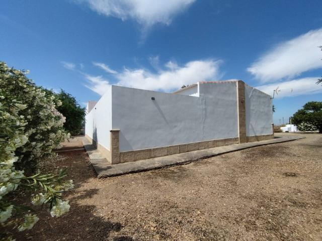 Casa en Venta en la Aldea Quintana La Carlota