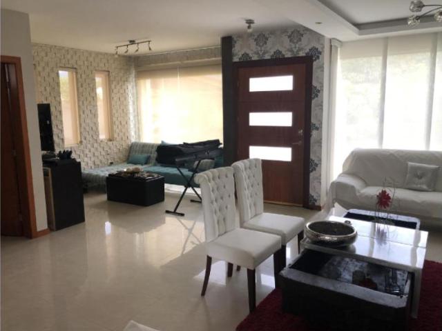 Casa en venta en La Angostura, Álvaro Obregón, Ciudad de México