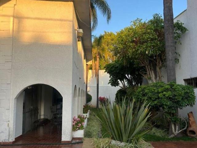 CASA EN VENTA EN LA ARBIDE IDEAL PARA NEGOCIO