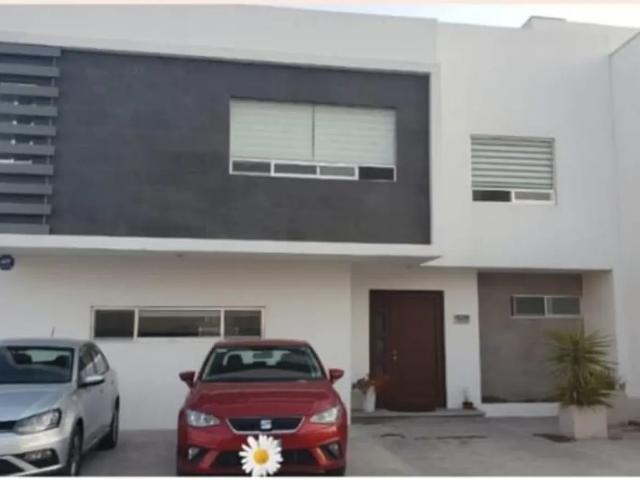 Casa en Venta en La Cuesta, Querétaro, Querétaro