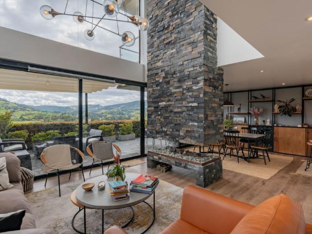 Casa En Venta En La Calera En Valle Alto De La Pradera V413890