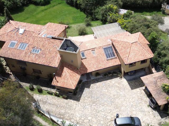 Casa En Venta En La Calera En La Calera V225836