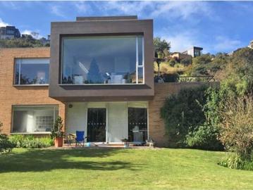 Casa En Venta En La Calera En Prados Del Este V239279