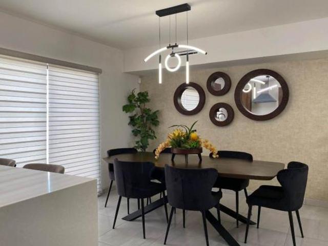 CASA EN VENTA EN LA CALLE PROFESA EN SANTA MONICA, TLALNEPANTLA