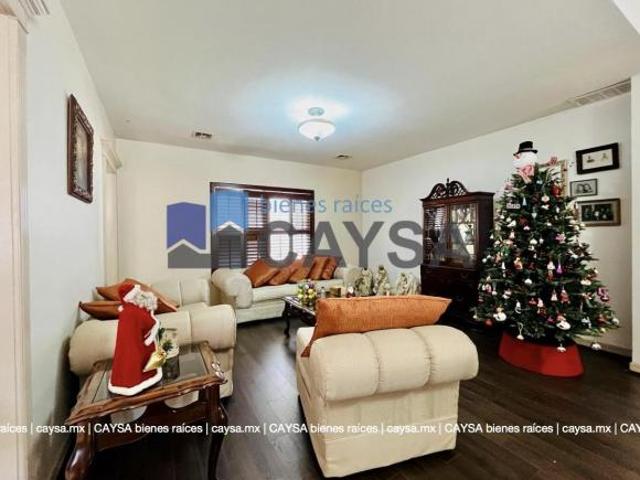 CASA EN VENTA en la Cañada patio amplio