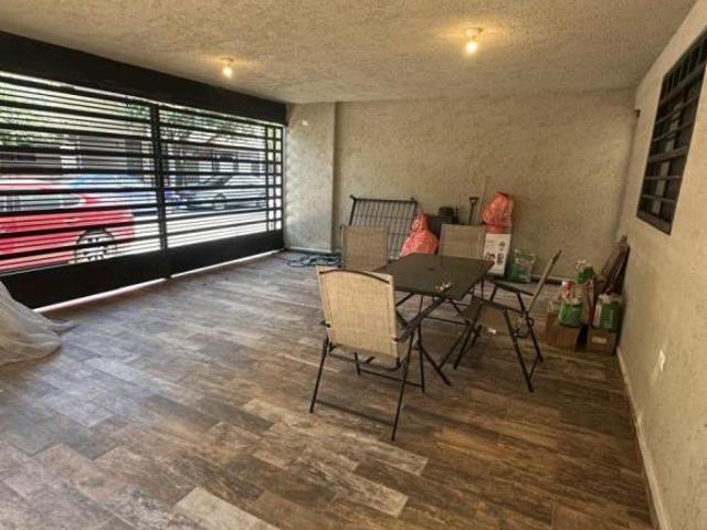 Casa en Venta en la Col. Valle de las Alamedas, San Nicolás de los Garza, N.L