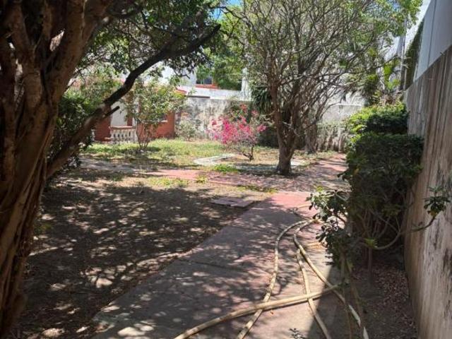 CASA EN VENTA EN LA COL. ZARAGOZA