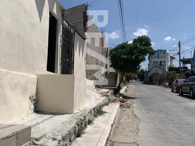 CASA EN VENTA EN LA COL. AGRIPINO GUTIÉRREZ NORTE OTE DE TUXTLA GTZ