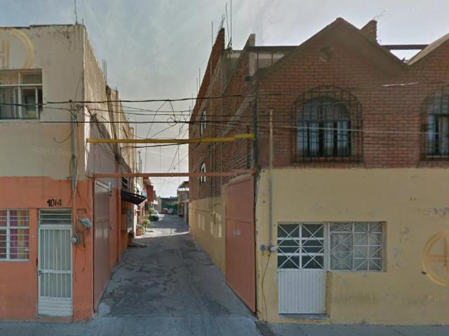 Casa en Venta en la Col. Rodriguez a 6 min. de la Plaza del Comercio Popular, Irapuato, Guanajuato