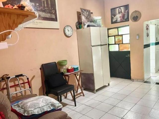 Casa en Venta en Golondrinas, Álvaro Obregón, cerca del IMSS Clinica 12 Santa Fe