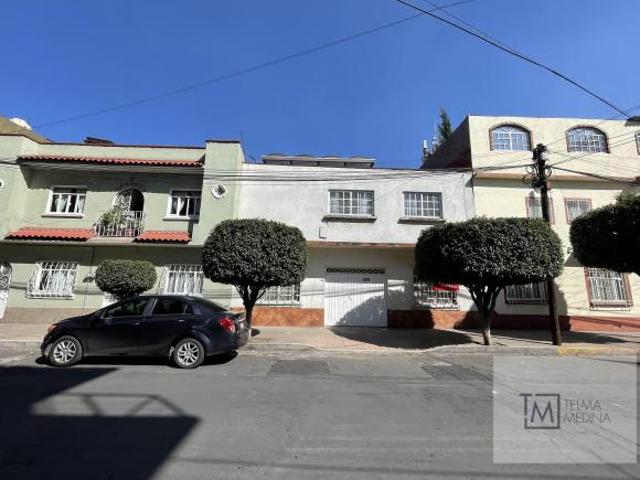 CASA EN VENTA EN LA COLONIA ANÁHUAC VÍAS PRICIPALES