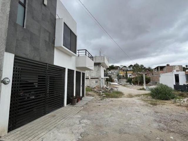CASA EN VENTA EN LA COLONIA JARDINES DE BUENA VISTA