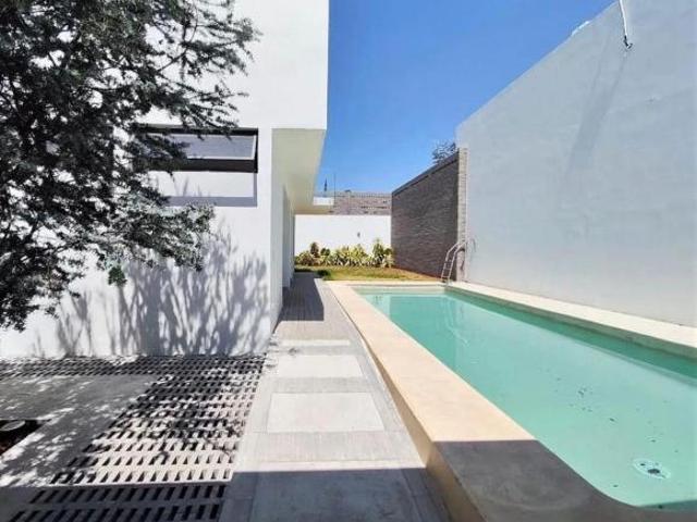 Casa en Venta en la Colonia Seattle, en una zona Privilegiada de Guadalajara y Cercana a Andares