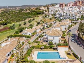 Casa en venta en La Duquesa / Puerto de la Duquesa, Málaga Costa del Sol