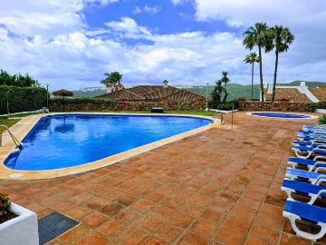 Casa en venta en La Duquesa / Puerto de la Duquesa, Málaga Costa del Sol