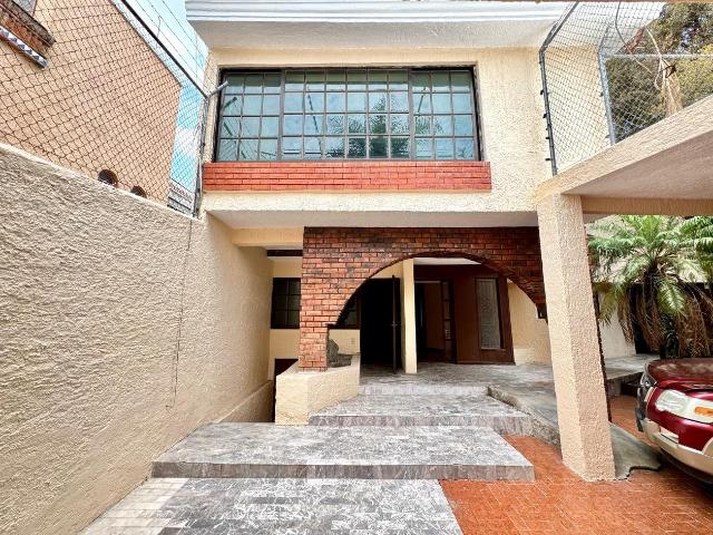 Casa en Venta en La Estancia. Zapopan, Jalisco