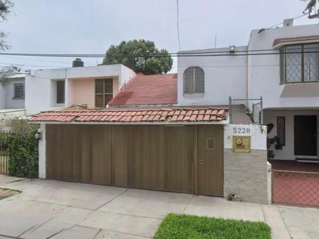 CASA EN VENTA EN LA ESTANCIA, ZAPOPAN, JALISCO