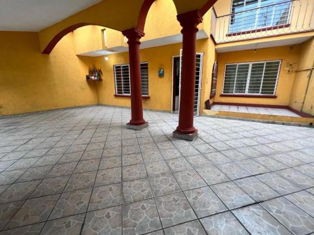 CASA EN VENTA EN LA ESTANZUELA