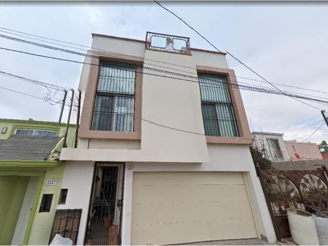 Casa en venta en La Fuente, Playas de Rosarito, Baja California