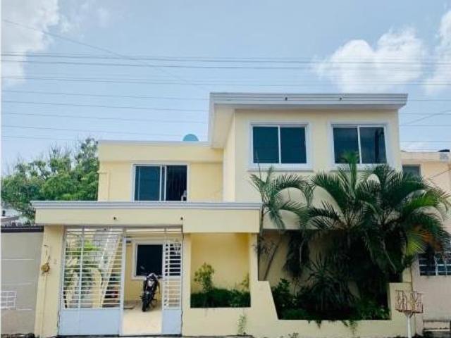 Casa en venta en La Floresta, Tierra Blanca, Veracruz de Ignacio de la Llave