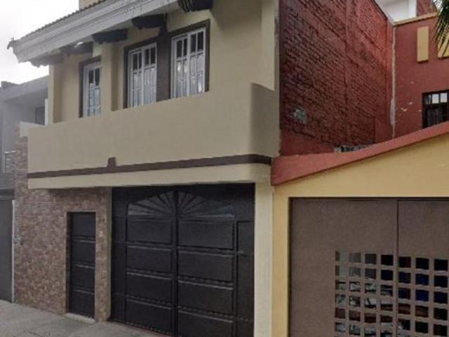 CASA EN VENTA EN LA FLORESTA, ZAMORA MICHOACAN