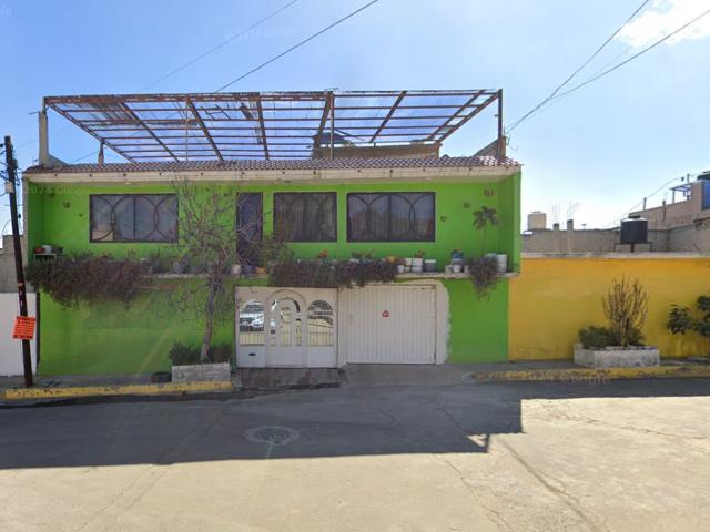 Casa en venta en La Guadalupe, Tláhuac, Ciudad de México